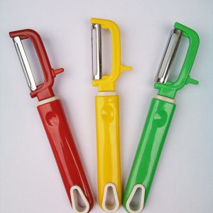 17 23 63 Potato Peeler Plastic Handle